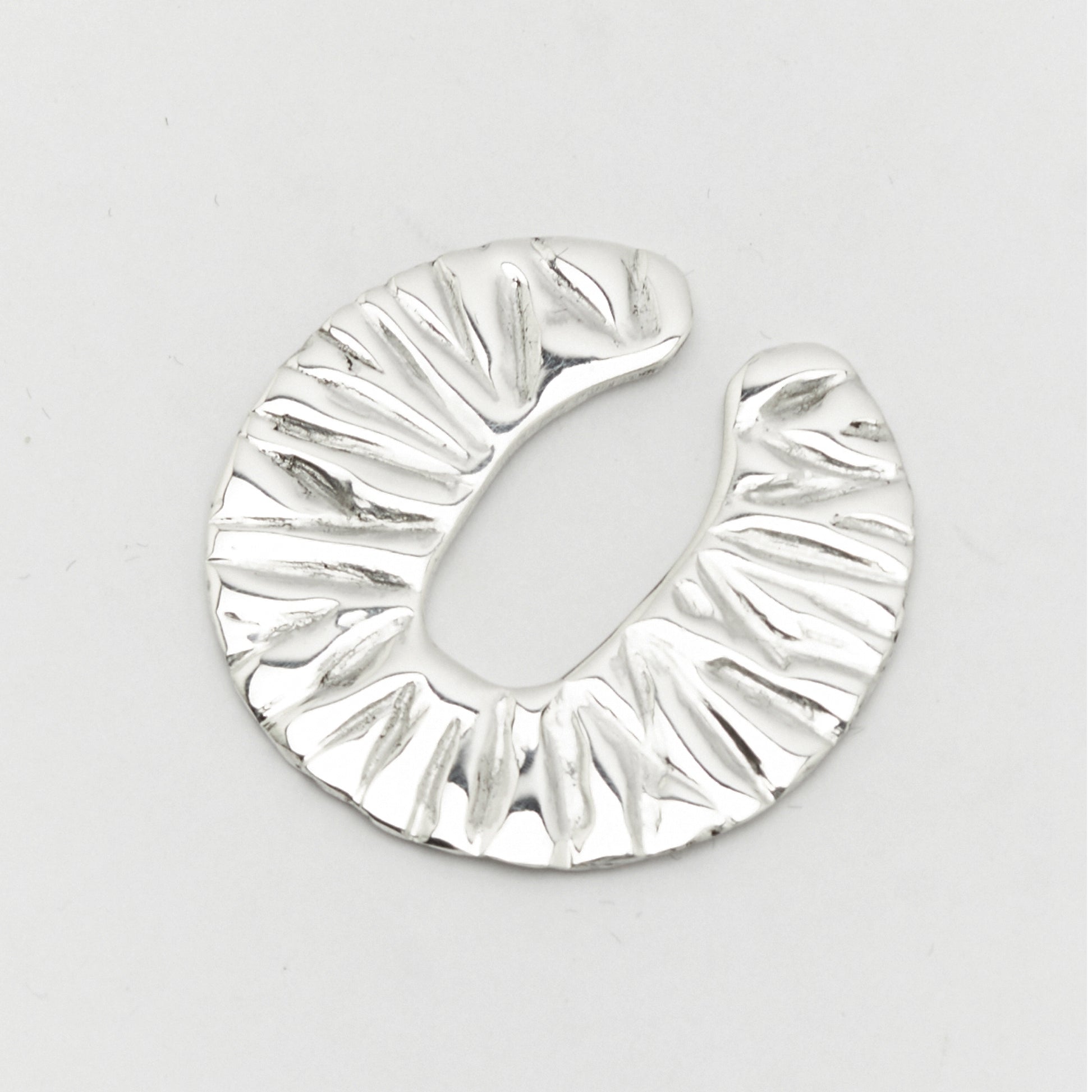 Silver earcuff dissolving shape poetic jewelry AROE
