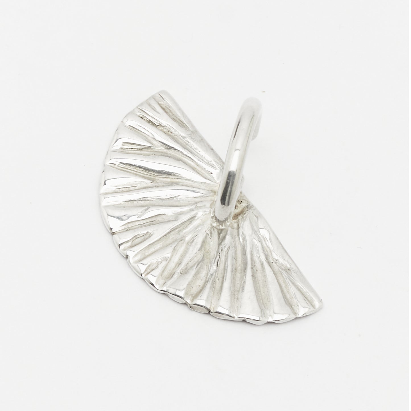 Minimalist silver ear cuff swinging design poetic jewelry AROE - Unique handcrafted silver ear cuff – statement jewellery by AROE.