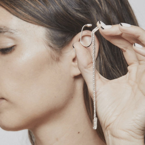 No_justification_Statement_Silver_Ear_cuff_by_AROE stop motion